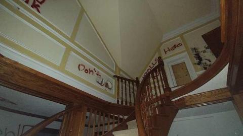 Vandal Presence  - 20171002_022016.jpg