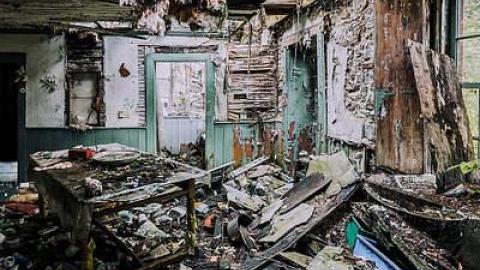 Watch your step... - Clarington-Jackpot77.jpg