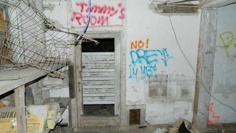 No tresspassing - j-DSCN5401.jpg