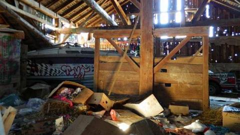 No tresspassing - z-DSCN5432.jpg