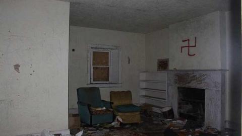 Forest House (2017) - House-In-The-Forest1.jpg