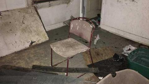 Bookworm House  - Hello...-Its-Me.27.jpg