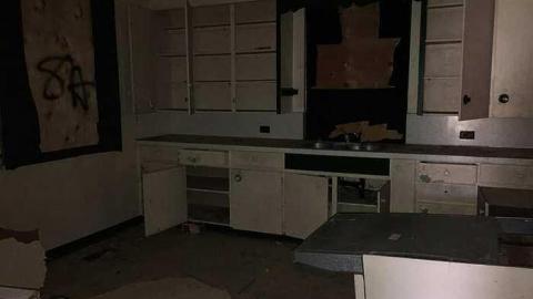 Bookworm House  - Hello...-Its-Me.29.jpg