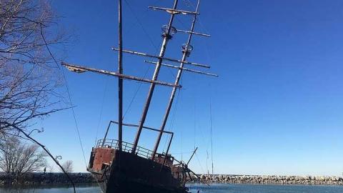 Feb. 19, 2017 - Le-Grande-Hermine-Ghost-Ship22.jpg