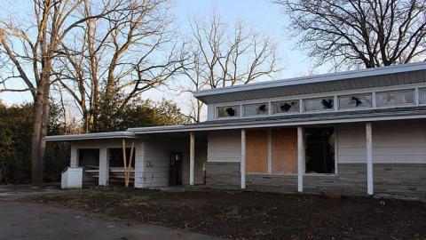 Left in Ruins - IMG_2452.jpg