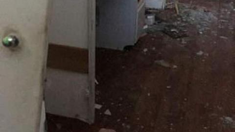 Left in Ruins - IMG_4090.jpg