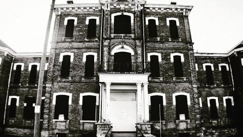 Century manor  - Century-Manor-Asylum350.jpeg