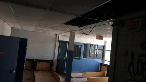 Before the demolition  - Dr.-F.J.-Donevan-Collegiate267.jpg