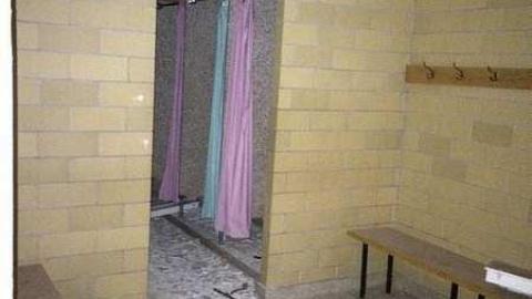 Before the demolition  - Dr.-F.J.-Donevan-Collegiate8.jpg