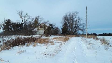 -17°c  Explore - Kenilworth-Farmhouse25.jpg