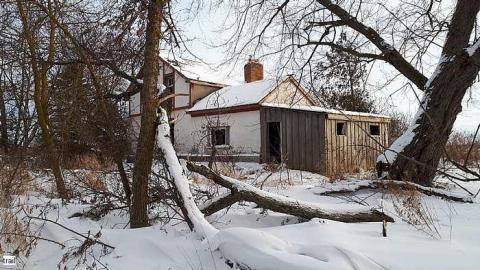 -17°c  Explore - Kenilworth-Farmhouse18.jpg