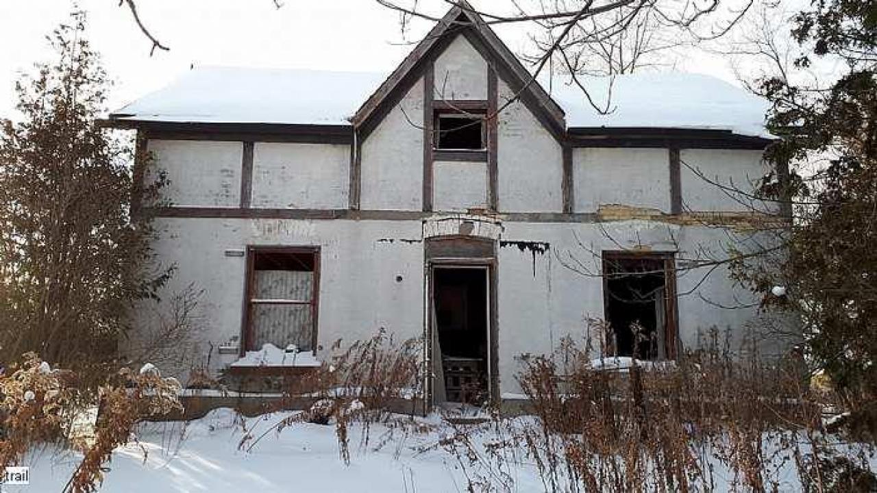 -17°c  Explore - Kenilworth-Farmhouse23.jpg