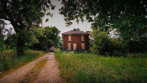 Heart Lake Gem (2016) - Latched-Into-Darkness8.jpg