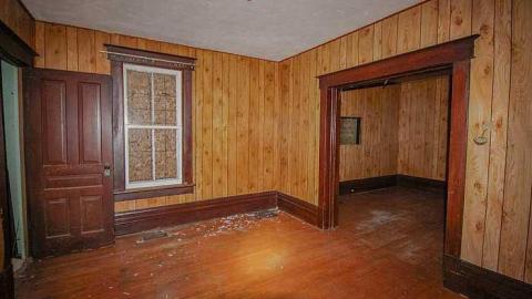 Heart Lake Gem (2016) - Latched-Into-Darkness18.jpg