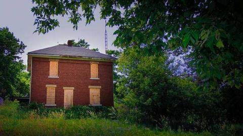 Heart Lake Gem (2016) - Latched-Into-Darkness20.jpg