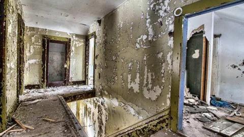 Century Home By A Creek - Highpoint-Of-The-Day120.jpg