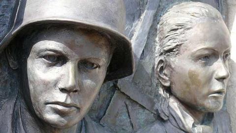 Memories of Warsaw - Szare-Szeregi-Monument23.jpg