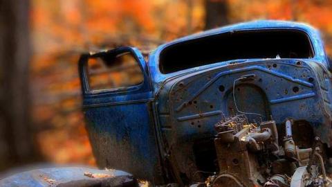Into the Woods - Hockley-Valleys-Abandoned-Car3.jpg
