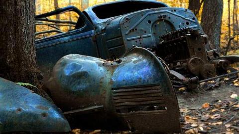 Into the Woods - Hockley-Valleys-Abandoned-Car16.jpg