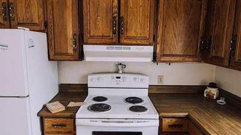 Off to Cuba - Regional-Road-57-80s-Bungalow36.jpg