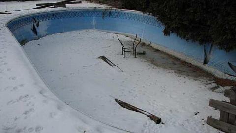 O6 #3 A.K.A. Swim in Despair - Oshawa, Ontario