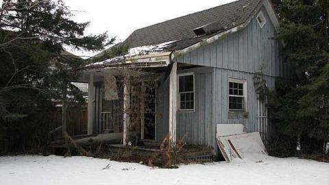 Gone to the Birds - O6-4-A.K.A.-Flown-The-Coop25.jpg