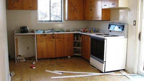 Lonely Rides - O6-5-A.K.A.-Kids--Trees6.jpg