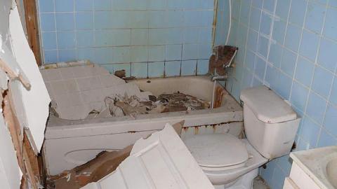 October 2017 - House-off-4016.jpg