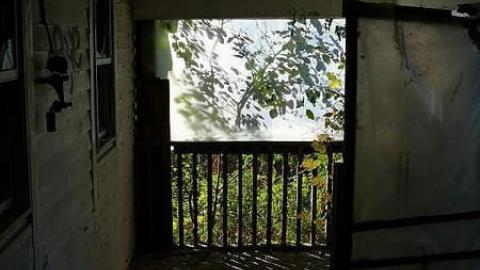 October 2017 - House-off-40110.jpg