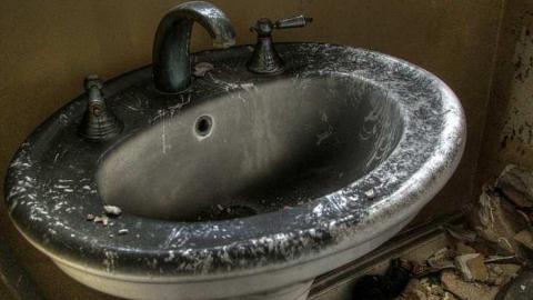 Surprise, Surprise - 8.jpg