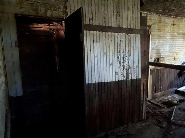 Idle on the Island photo 4