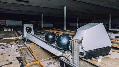 Final Strike - Bowlerama18.jpg