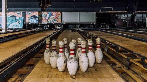 Down the Gutter - Bowlerama14.jpg