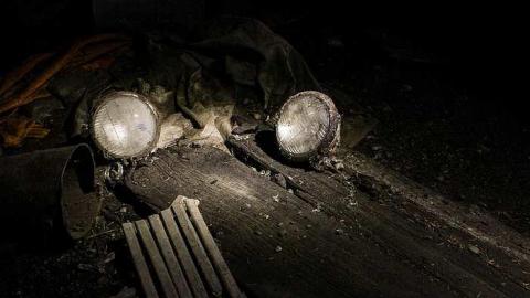 lonely silo - Old-silo-with-hut8.jpg