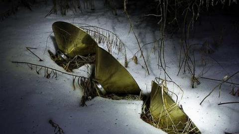 lonely silo - Old-silo-with-hut5.jpg