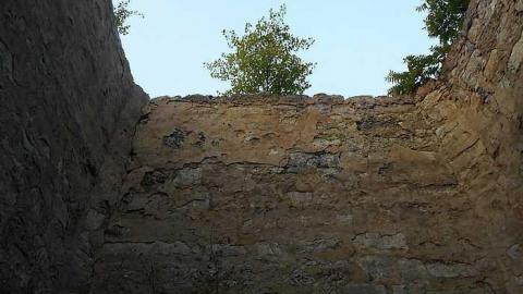 October 2016 - Barn-Fort27.jpg