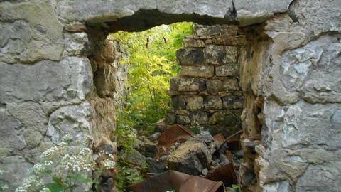 October 2016 - Barn-Fort30.jpg