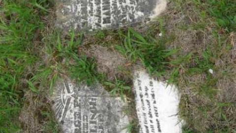 Franklin Pioneer Cemetery - Franklin-Pioneer-Cemetery4.jpg