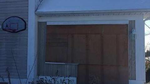 Lonnng driveway - Location-location7.jpg