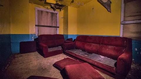 Beneath the Floorboards - IMG_0160.jpg