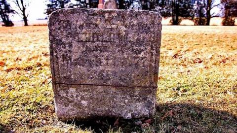 He Giveth His Beloved Sleep - Grahams-Pioneer-Cemetery3.jpg