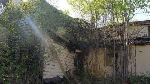 Forgotten - IMG_0907.jpg