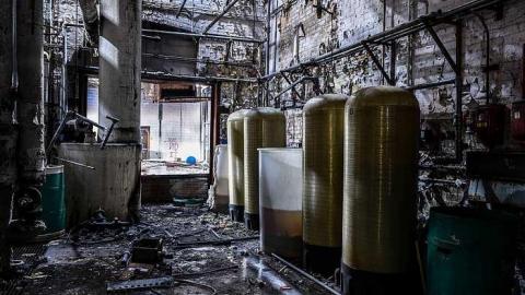 Jan. 2016 - McCormicks-Biscuit-Factory520.jpg