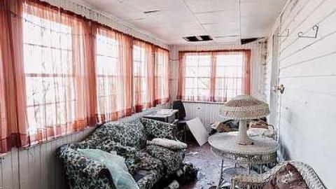 Happy Birthday Gary - House-From-the-Past15.jpg