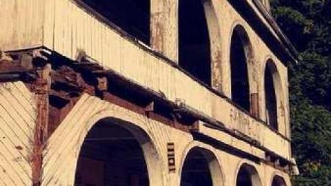 Cedar House - Across-The-River334.jpg