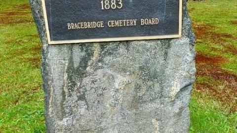 Moores Cemetery - Falkenburg-GhostTown-Galleries63.jpg