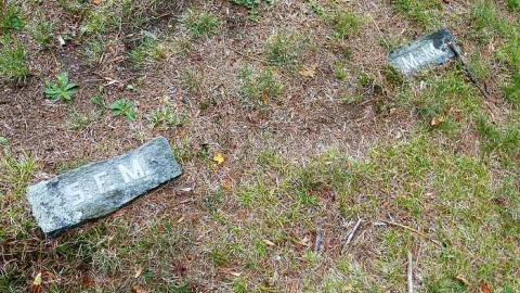 Moores Cemetery - Falkenburg-GhostTown-Galleries58.jpg