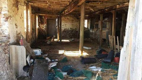 March 2018 Visit - 403-Barn23.jpg