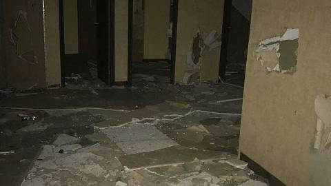 No music here - Old-Radio-Station17.jpeg