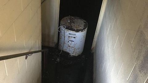 No music here - Old-Radio-Station21.jpeg